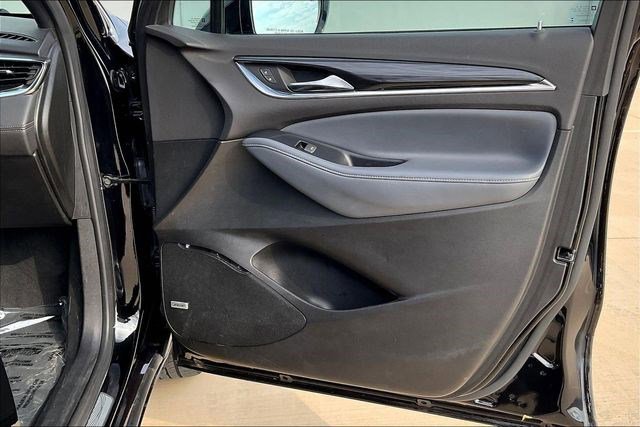 Used 2024 Buick Enclave Premium image 29