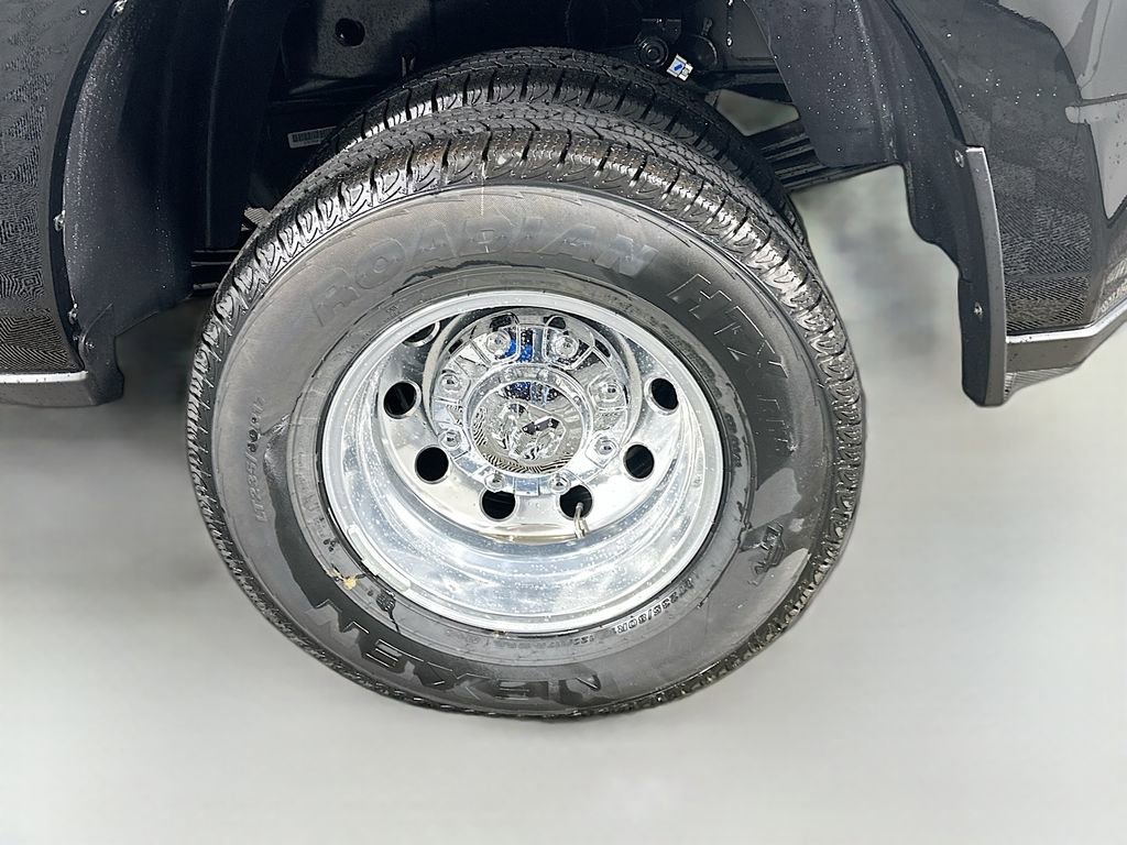 New 2025 RAM 3500 Laramie image 17