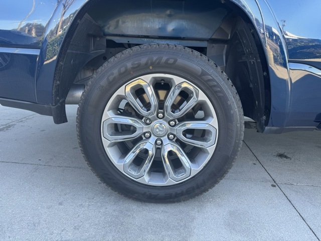 Used 2020 RAM 1500 Laramie w/ Sport Appearance Package image 18