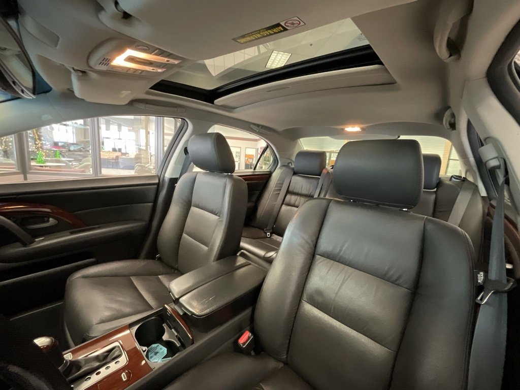 Used 2010 Acura RL image 10