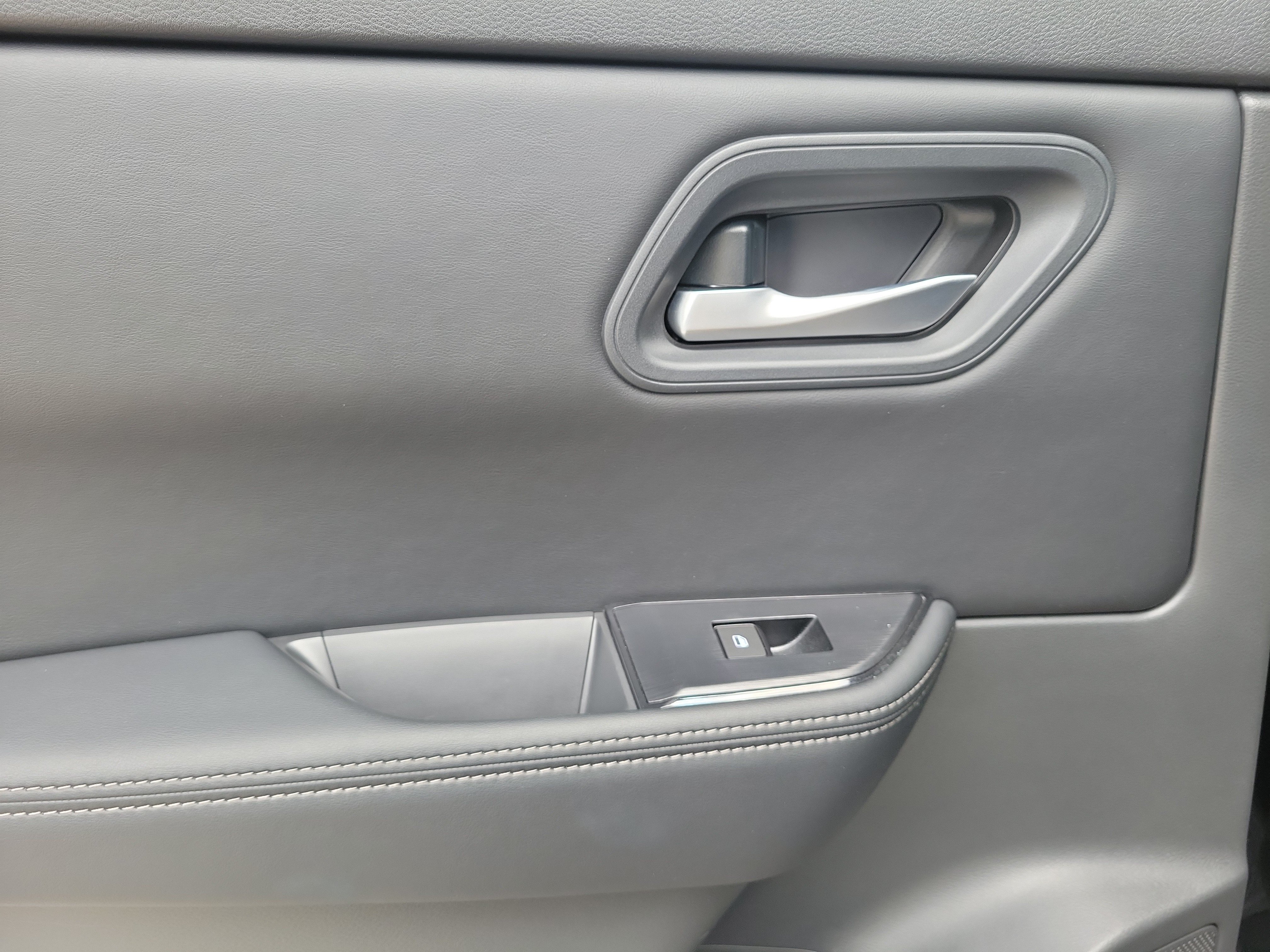 Certified 2026 Nissan Rogue SV w/ Cold Weather Package FWD image 20