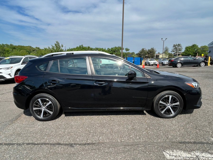 Used 2022 Subaru Impreza 2.0i Premium AWD/4WD image 4