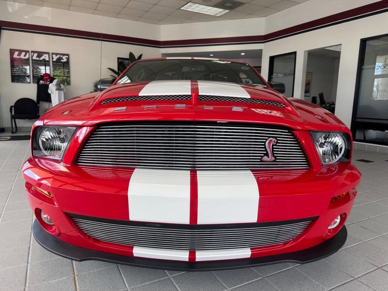 Used 2007 Ford Mustang Shelby GT500 RWD image 7