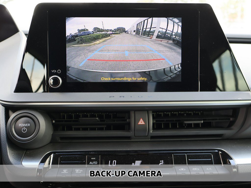 Used 2024 Toyota Prius LE image 5