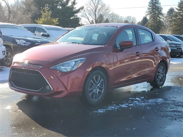 Used 2019 Toyota Yaris L image 2