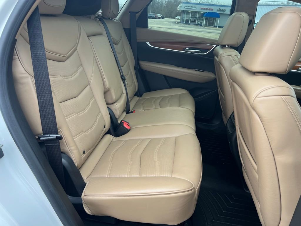 Used 2017 Cadillac XT5 Platinum w/ Driver Assist Package image 17