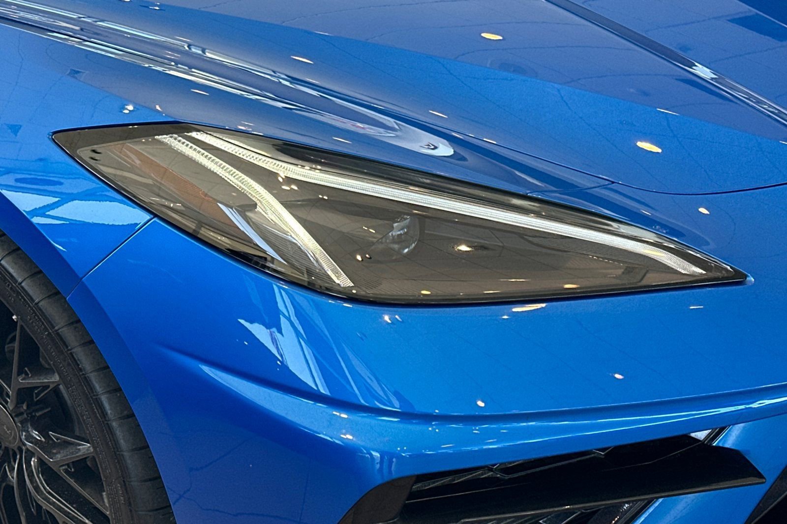 Used 2024 Chevrolet Corvette Stingray Preferred Conv w/ Stealth Interior Trim Package RWD image 3