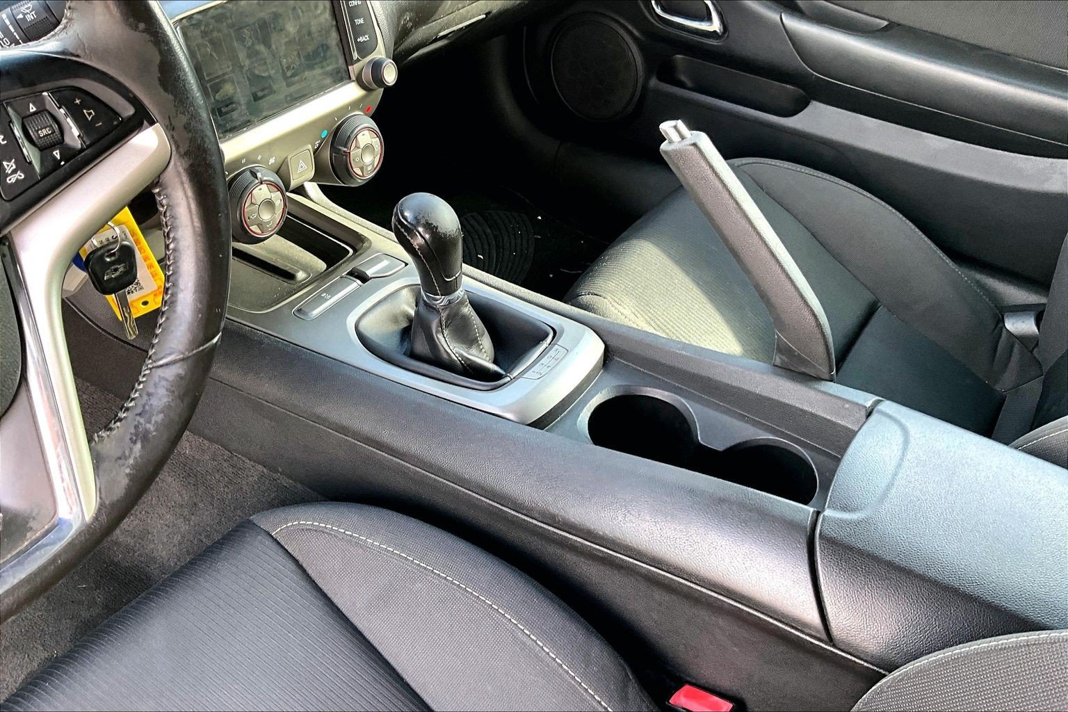 Used 2015 Chevrolet Camaro SS RWD image 12