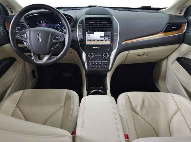 Used 2016 Lincoln MKC Reserve w/ Lincoln MKC Climate Package AWD/4WD image 13