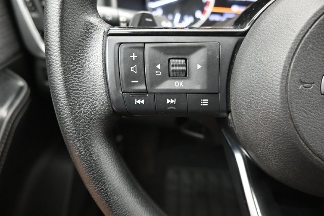 Used 2023 Nissan Rogue SV FWD image 12