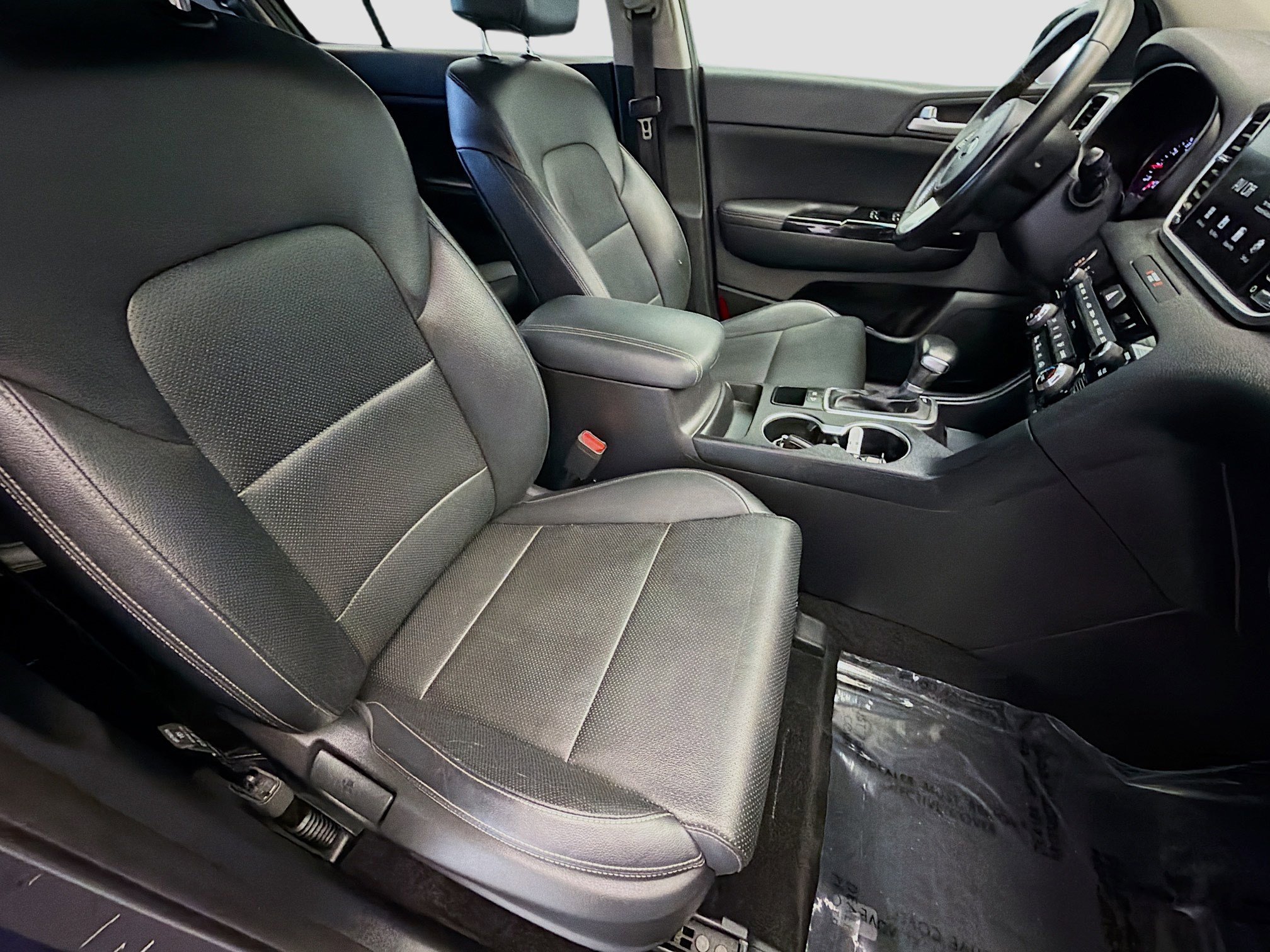 Used 2020 Kia Sportage EX FWD image 12