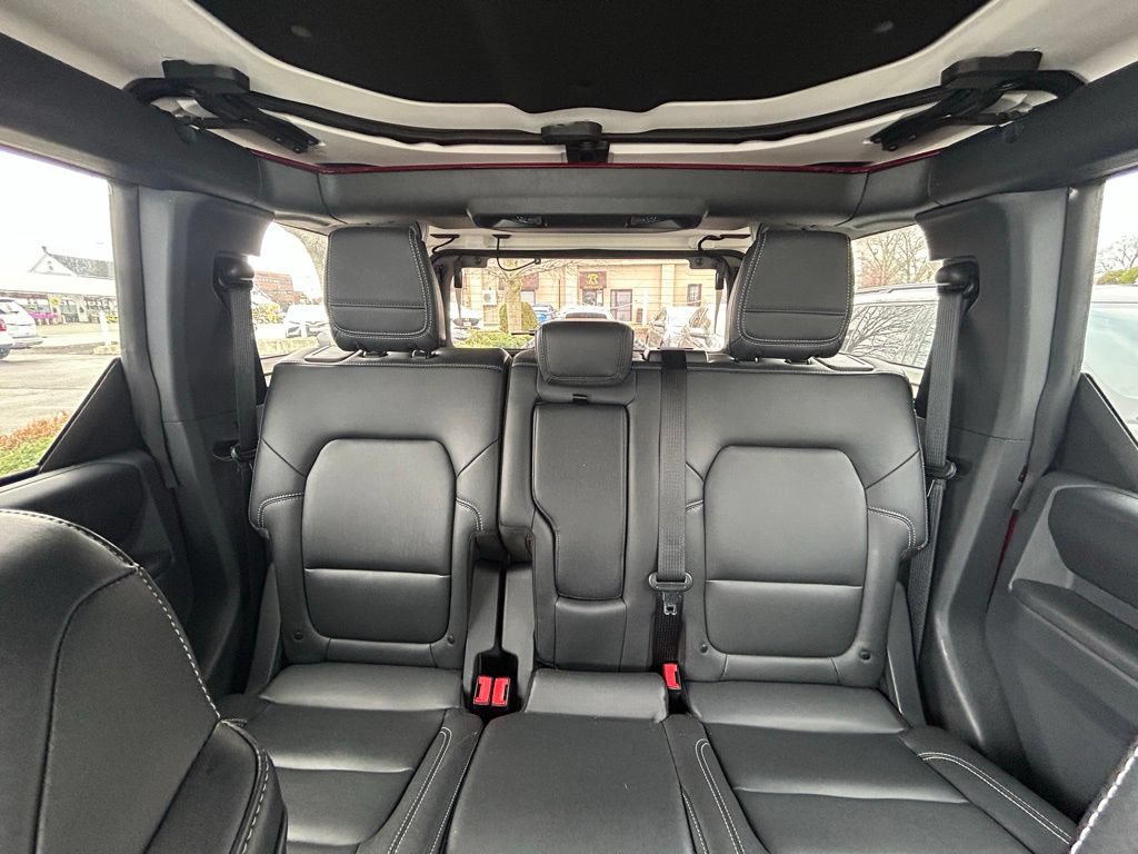 Used 2025 Ford Bronco Badlands AWD/4WD image 21