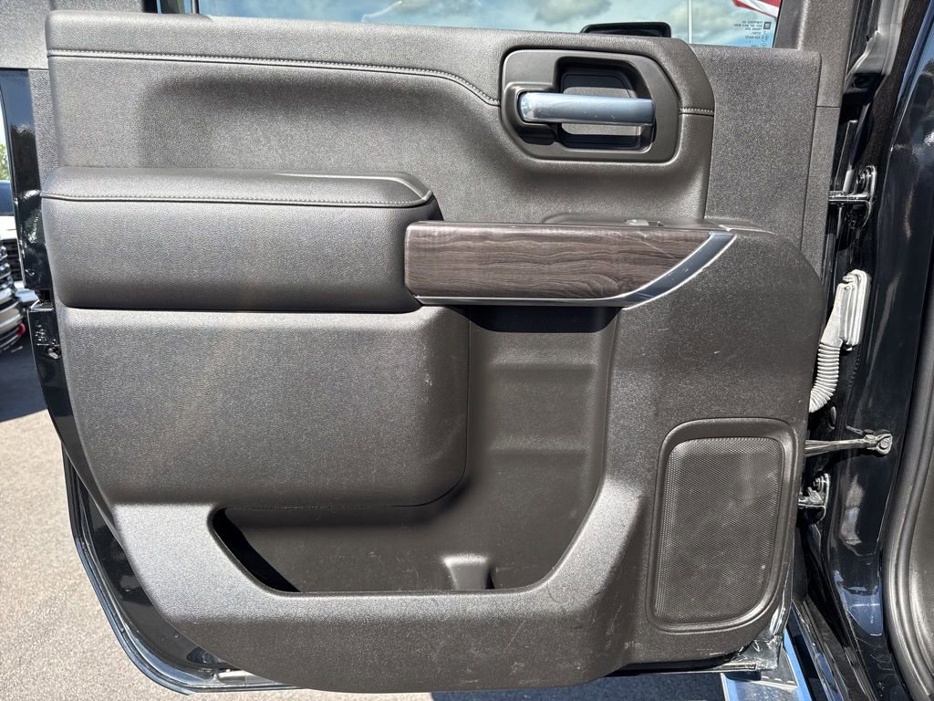 Used 2022 Chevrolet Silverado 2500 LTZ image 29