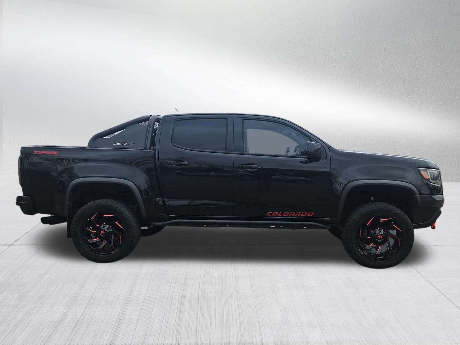 Used 2018 Chevrolet Colorado ZR2 w/ ZR2 Midnight Special Edition image 5