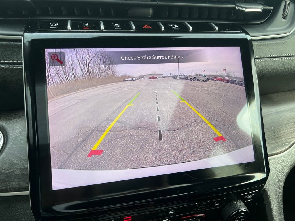 Used 2024 Jeep Grand Cherokee L Limited image 18