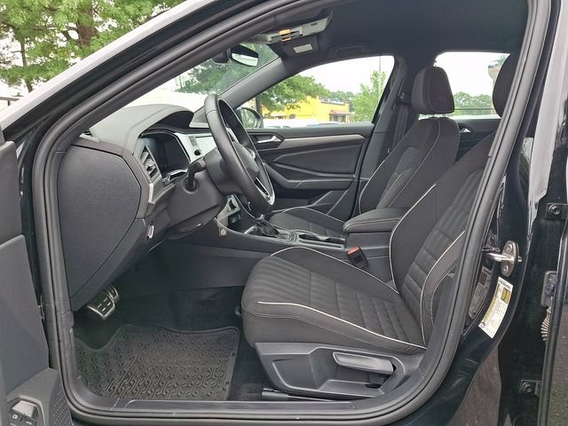 Certified 2024 Volkswagen Jetta Sport FWD image 13