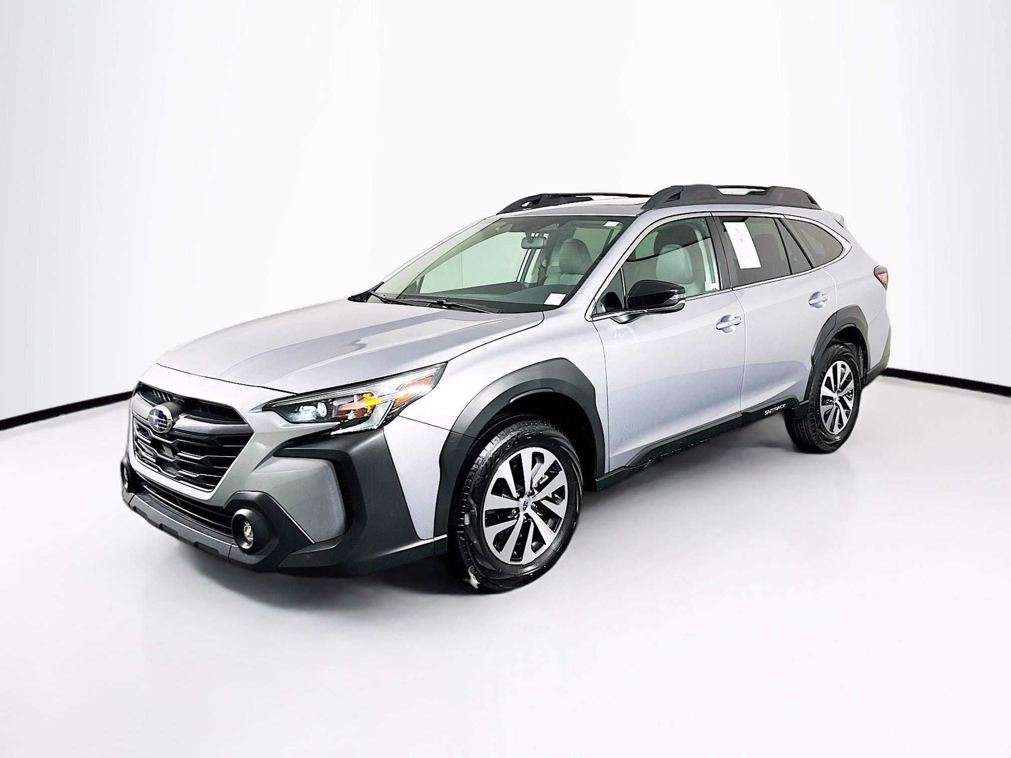 Used 2025 Subaru Outback Premium AWD/4WD image 3
