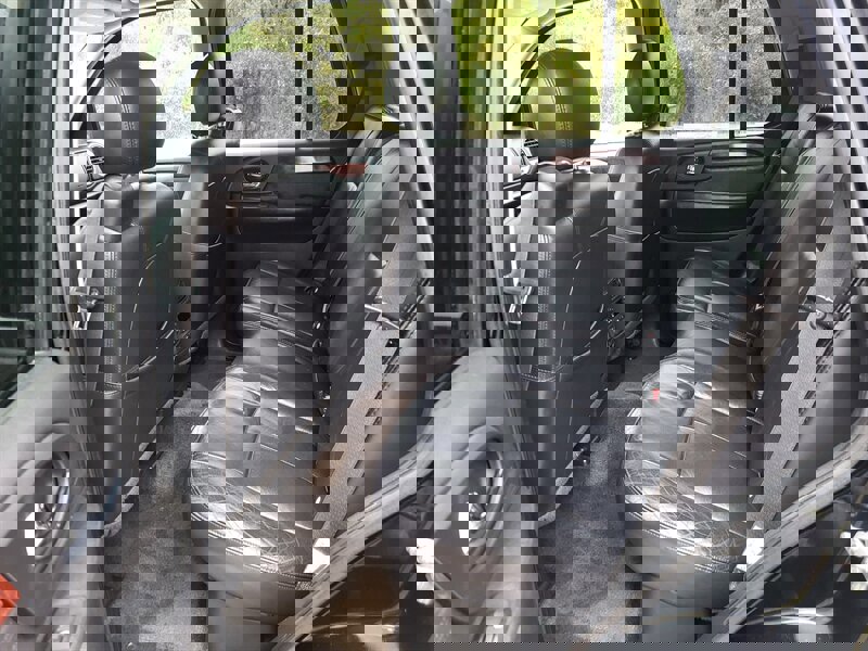 Used 2007 GMC Envoy Denali image 15