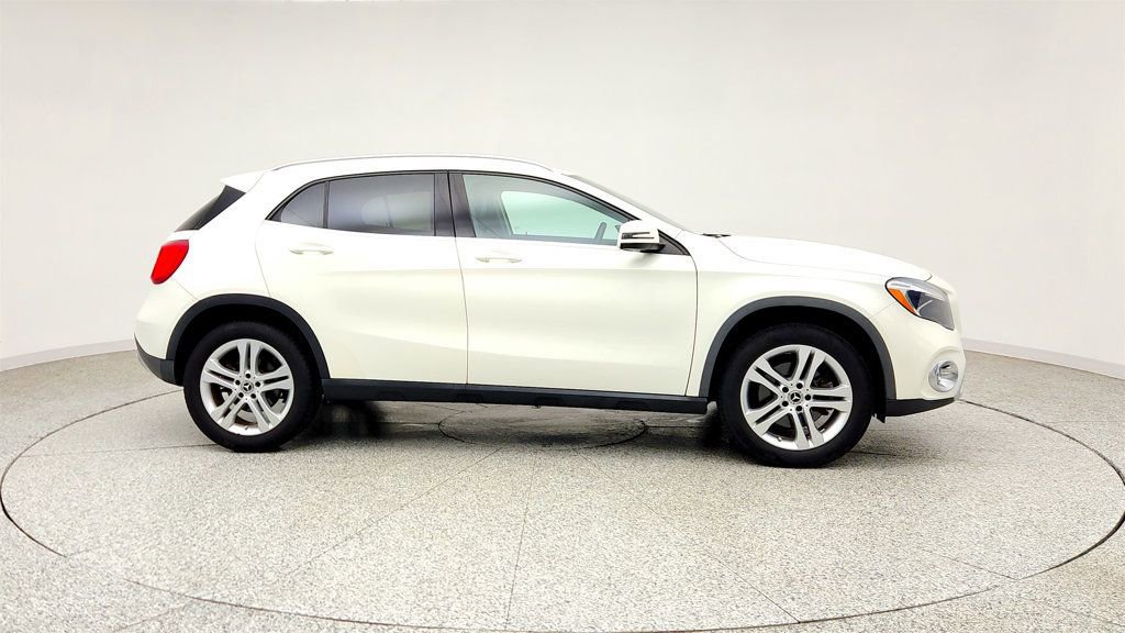 Used 2018 Mercedes-Benz GLA 250 4MATIC image 4