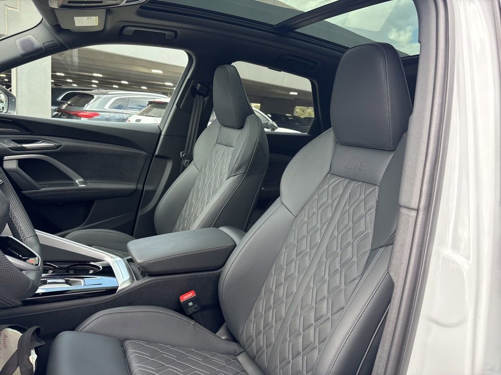 Certified 2025 Audi SQ5 Premium Plus w/ Premium Plus Package image 13