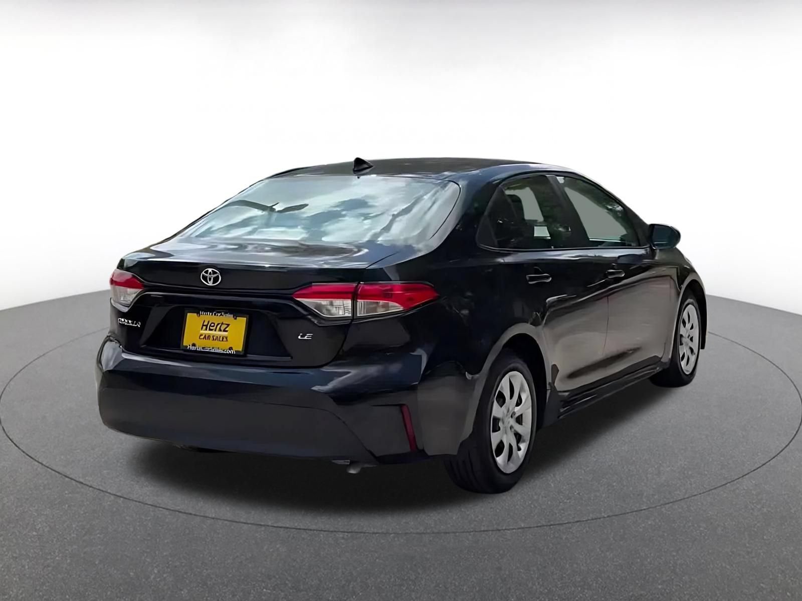 Used 2025 Toyota Corolla LE FWD image 13