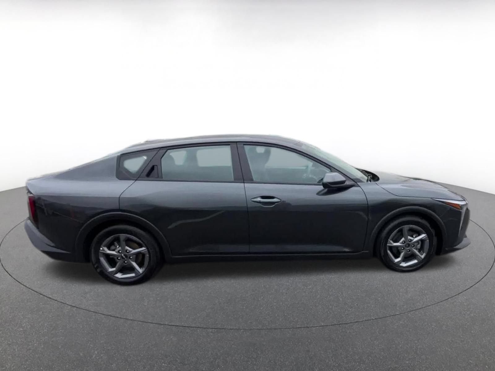 Used 2025 Kia K4 FWD image 15