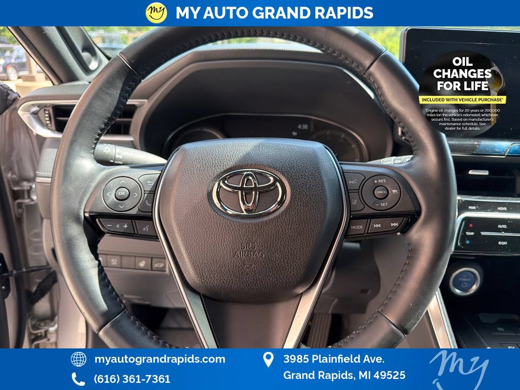 Used 2021 Toyota Venza Limited w/ Advanced Technology Package AWD/4WD image 14
