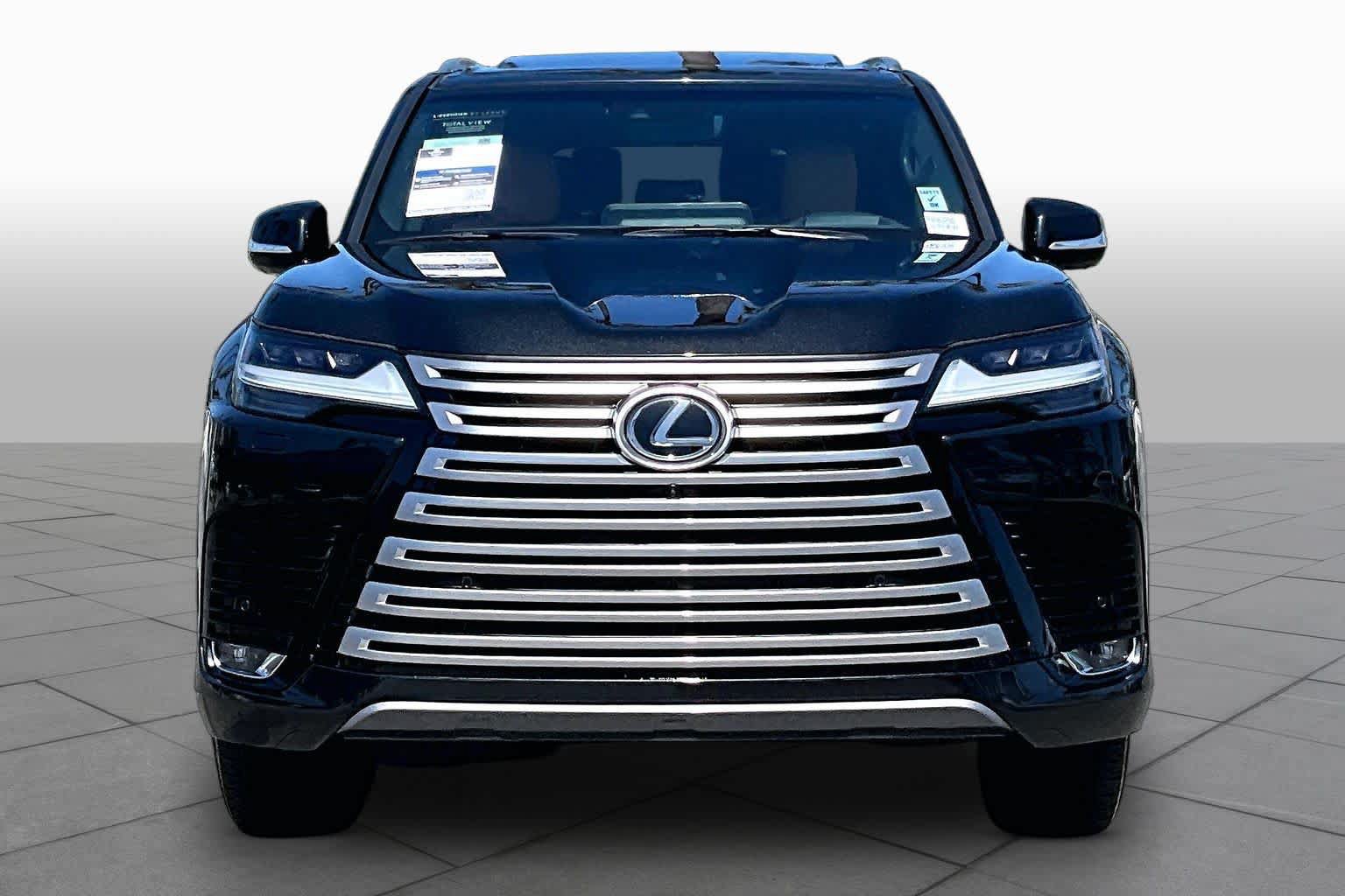 Certified 2024 Lexus LX 600 4WD w/ Luxury Package image 3