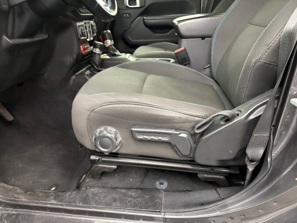 Used 2021 Jeep Wrangler Unlimited Rubicon 4xe w/ Steel Bumper Group image 10