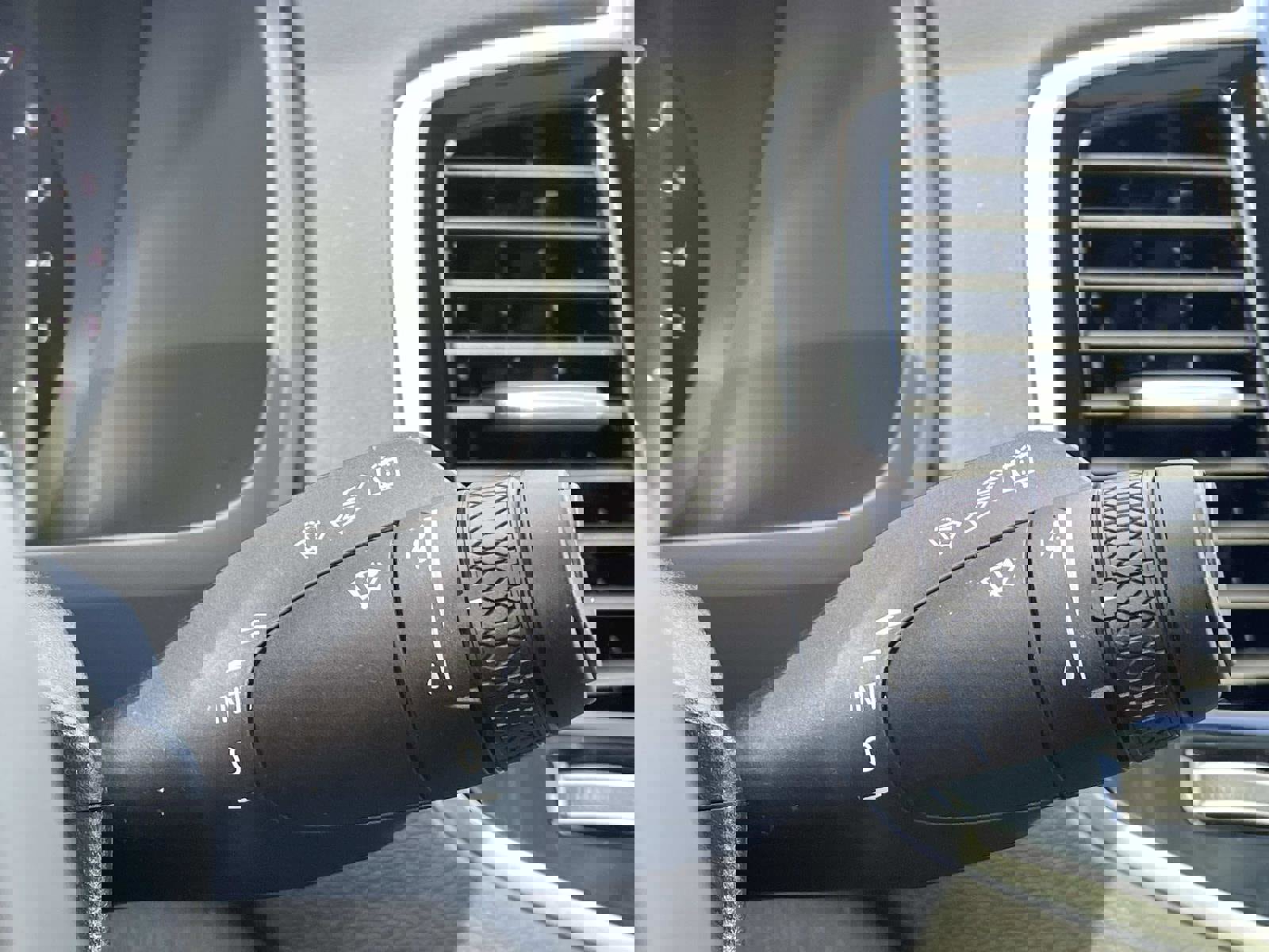 Certified 2024 Volvo XC90 B6 Ultimate image 25