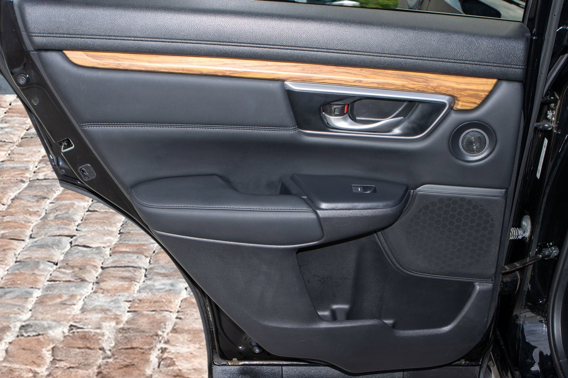 Used 2022 Honda CR-V Touring image 31