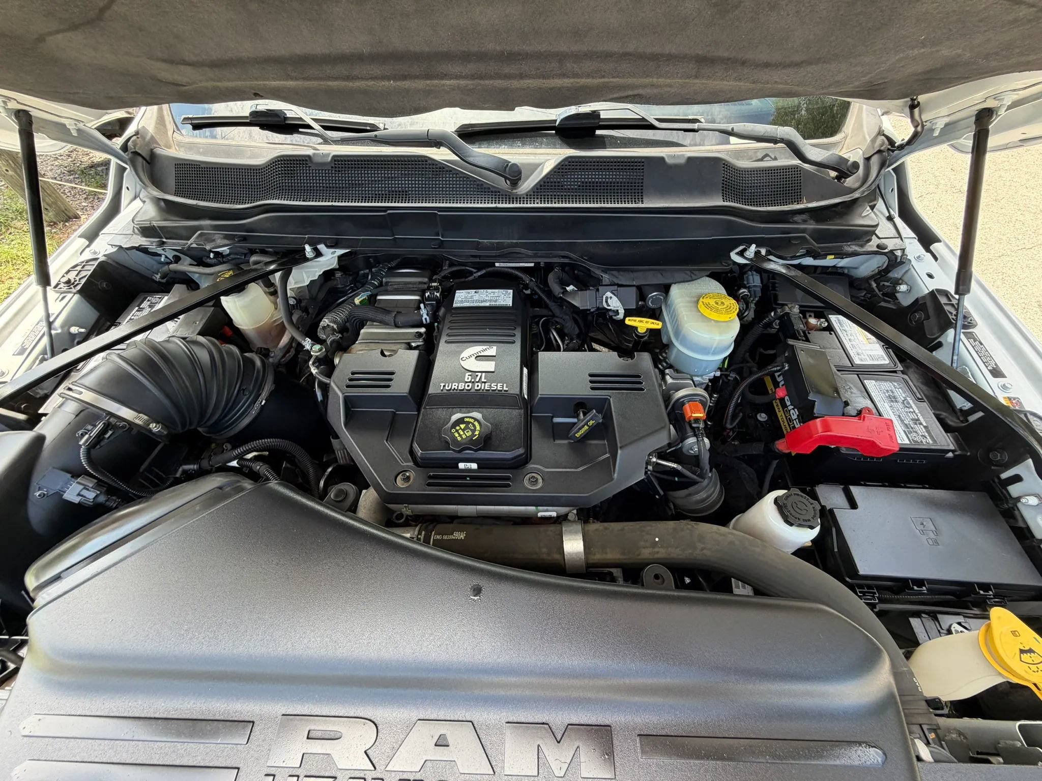 Used 2022 RAM 3500 Tradesman w/ Chrome Appearance Group AWD/4WD image 32