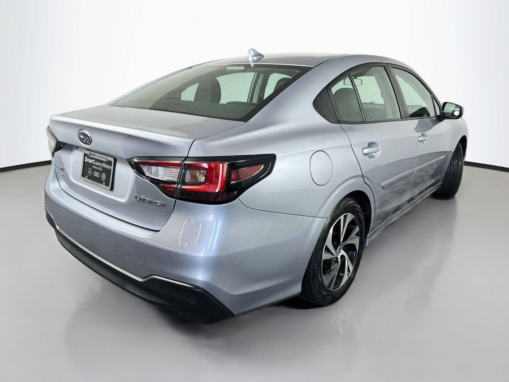 Used 2025 Subaru Legacy Premium AWD/4WD image 7