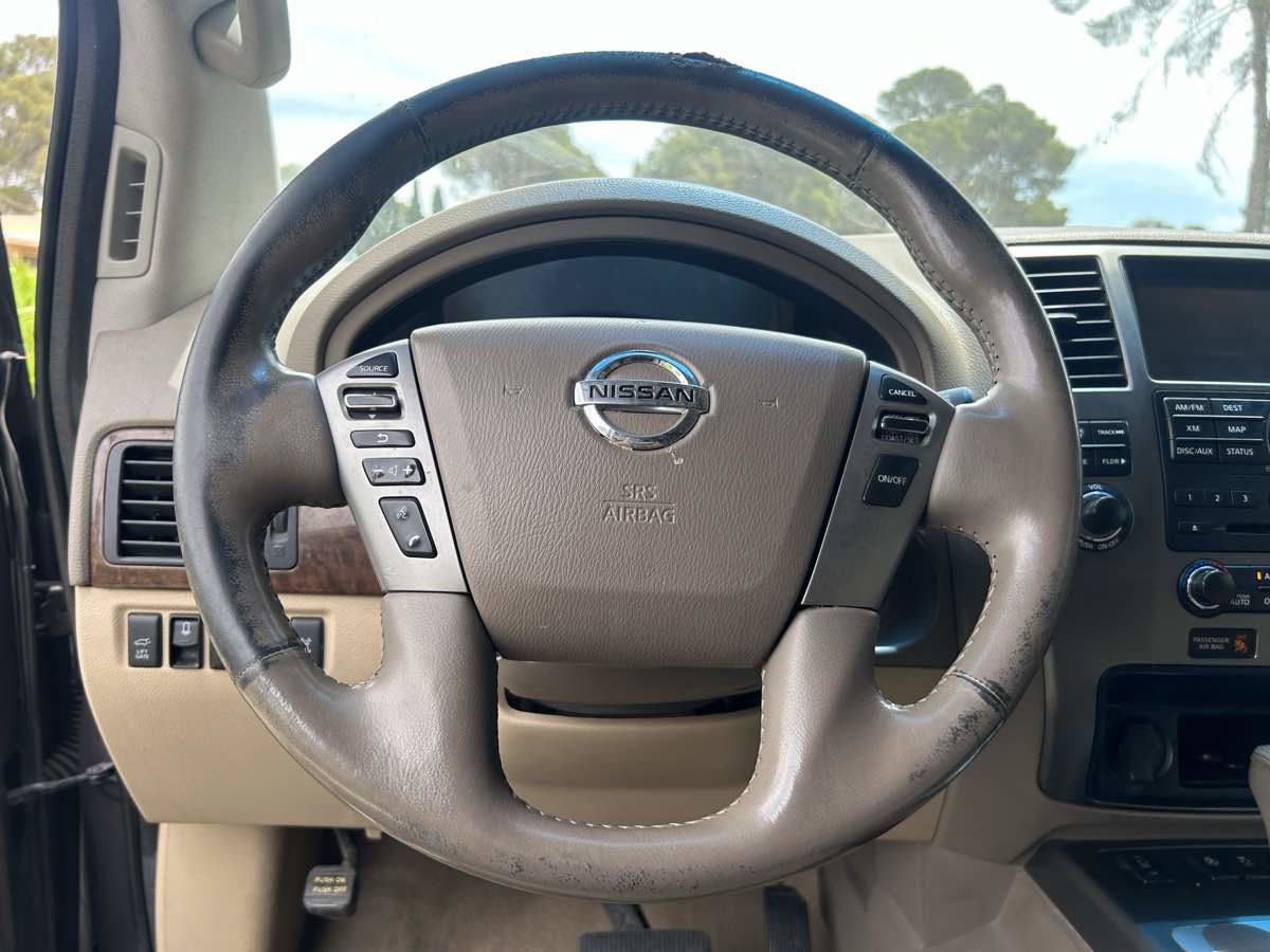 Used 2013 Nissan Armada Platinum image 11