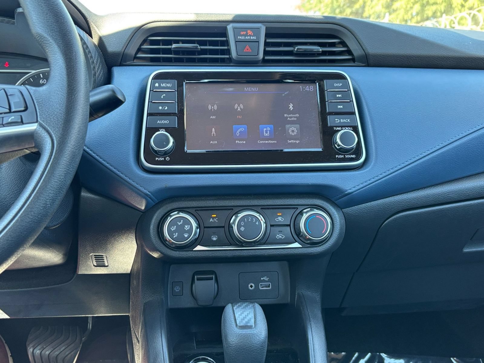 Used 2025 Nissan Versa SV FWD image 16