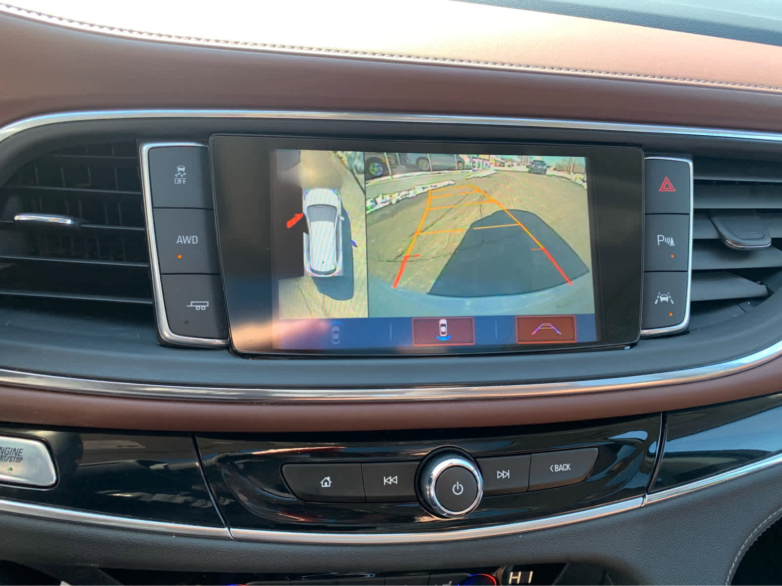 Used 2018 Buick Enclave Avenir w/ Avenir Technology Package image 17