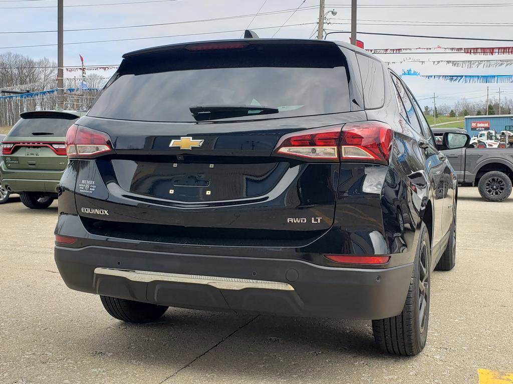 Used 2022 Chevrolet Equinox LT w/ Driver Convenience Package AWD/4WD image 3