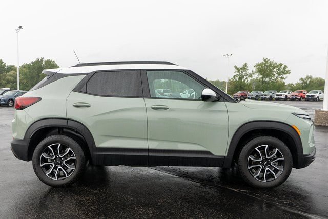 Used 2024 Chevrolet TrailBlazer ACTIV AWD/4WD image 5