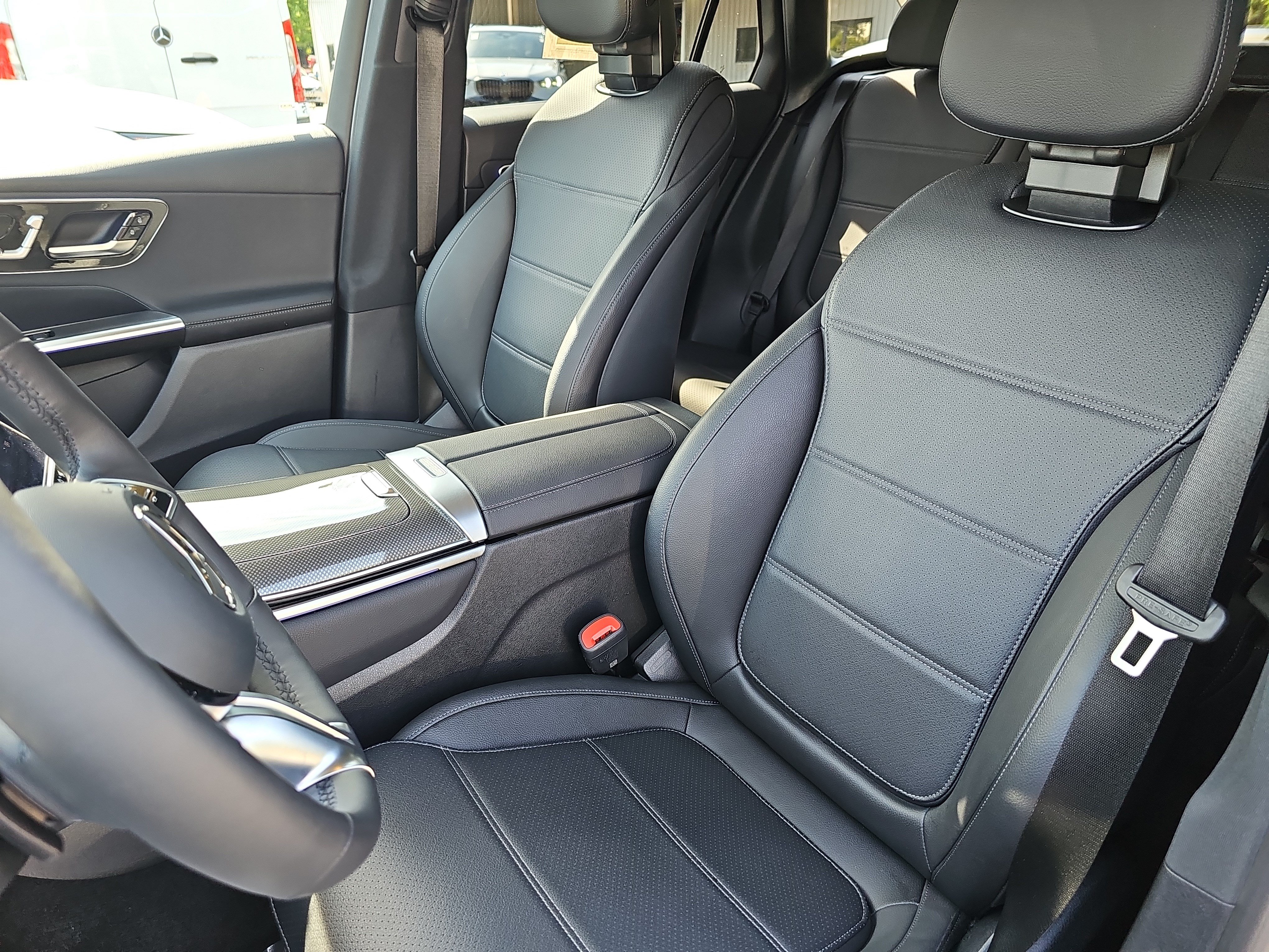 Certified 2026 Mercedes-Benz GLC 350e 4MATIC image 17