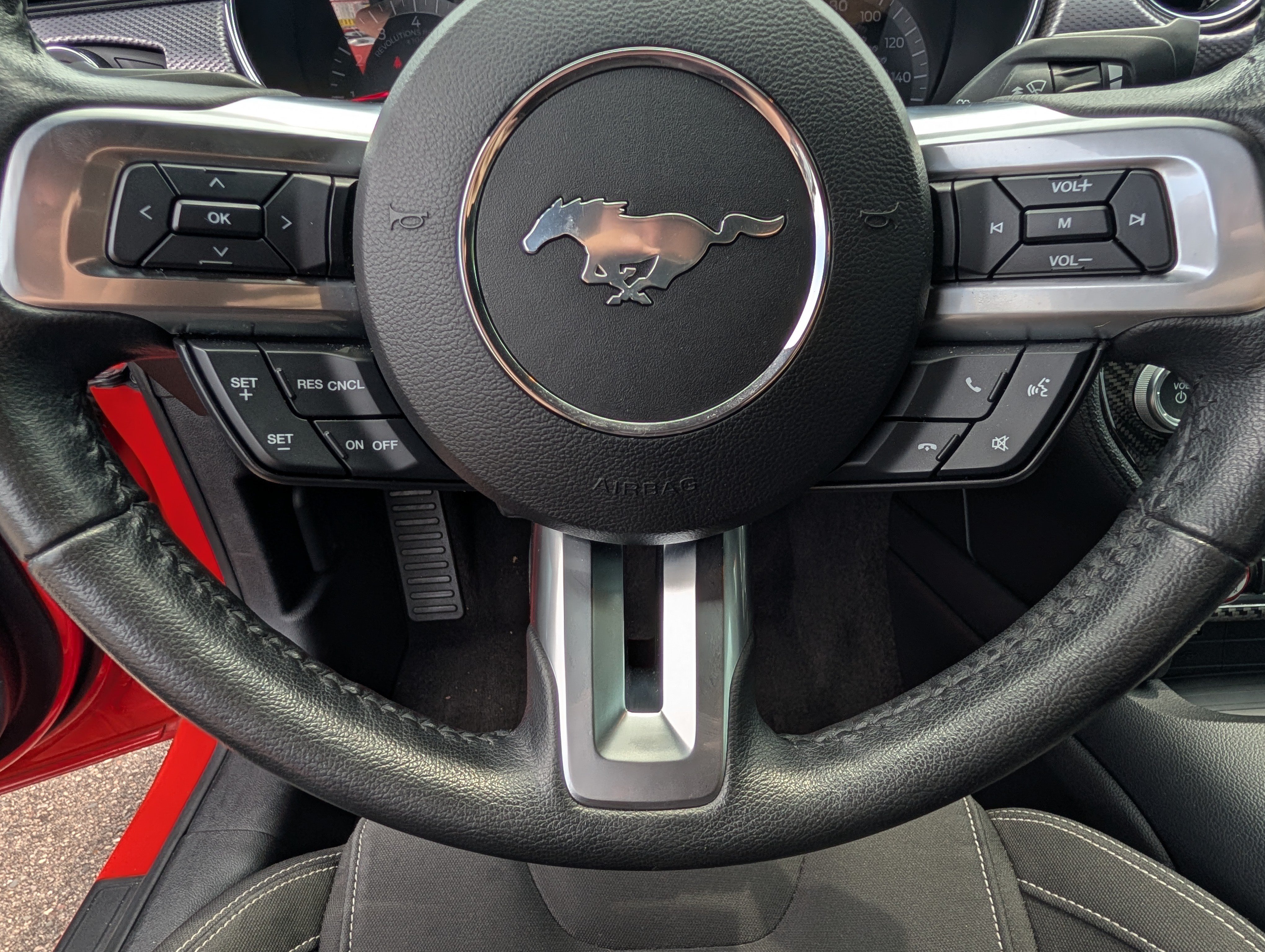Used 2015 Ford Mustang GT RWD image 25