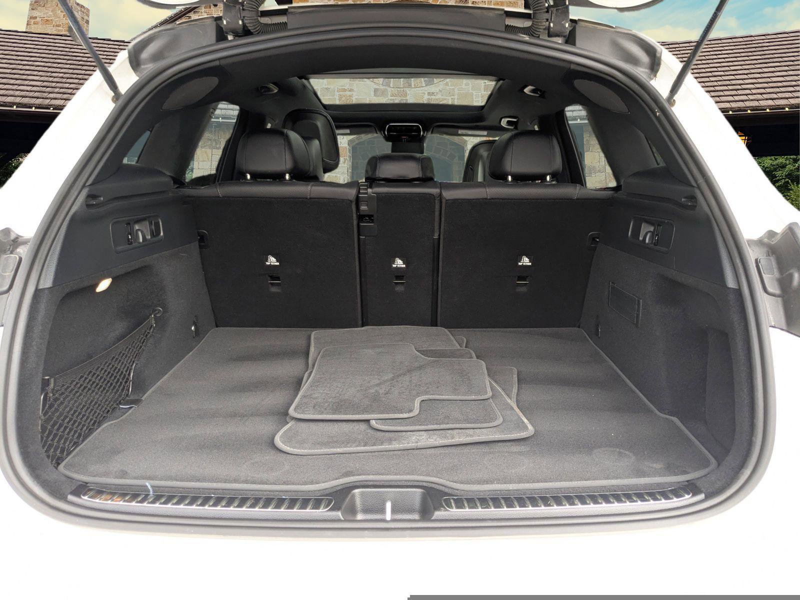 Used 2024 Mercedes-Benz GLC 300 image 19
