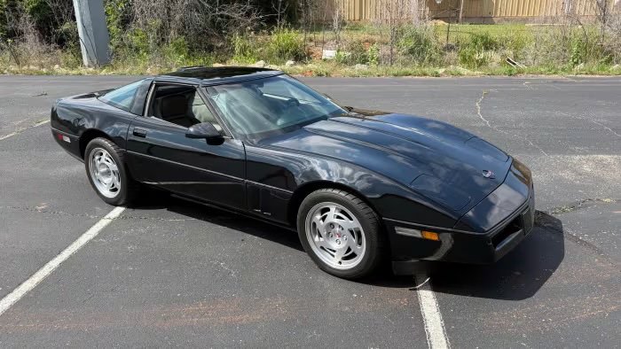 Used 1990 Chevrolet Corvette ZR-1 RWD image 11