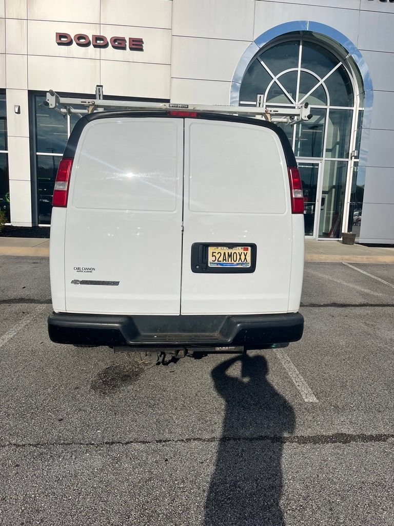 Used 2021 Chevrolet Express 2500 w/ Driver Convenience Package RWD image 3
