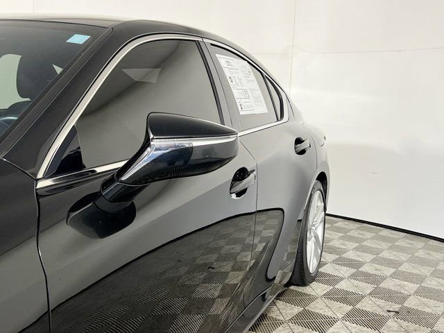 Used 2022 Lexus IS 300 300 image 10
