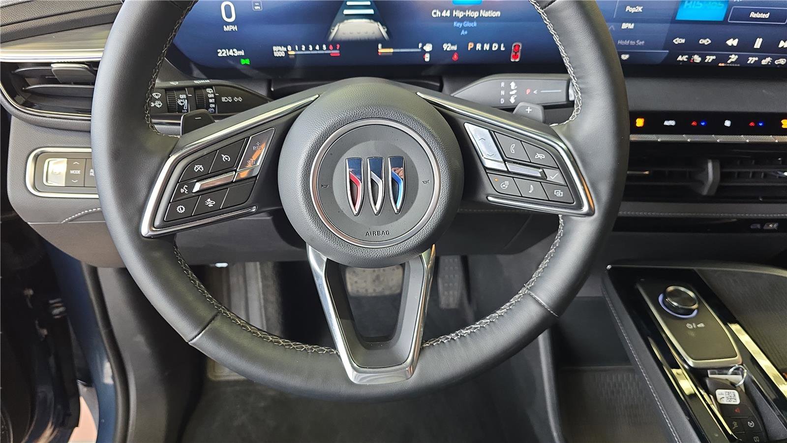 Used 2025 Buick Enclave Preferred image 26