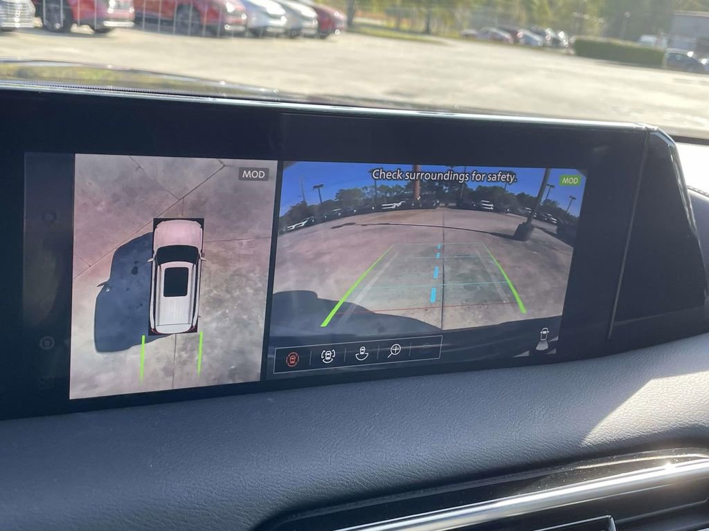 Used 2025 Nissan Armada SL image 27