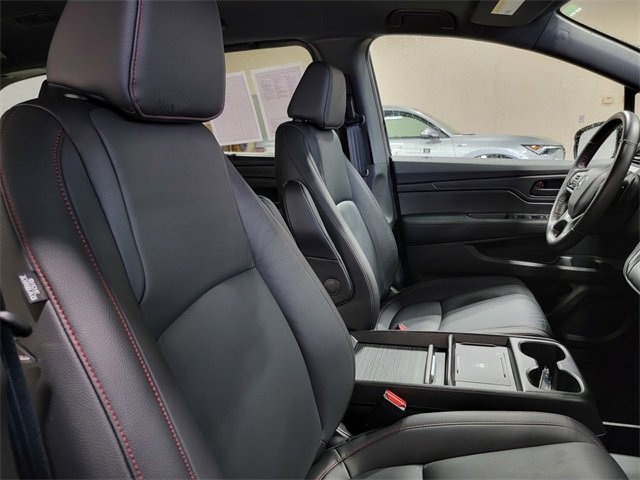 Used 2025 Honda Odyssey Sport-L image 17