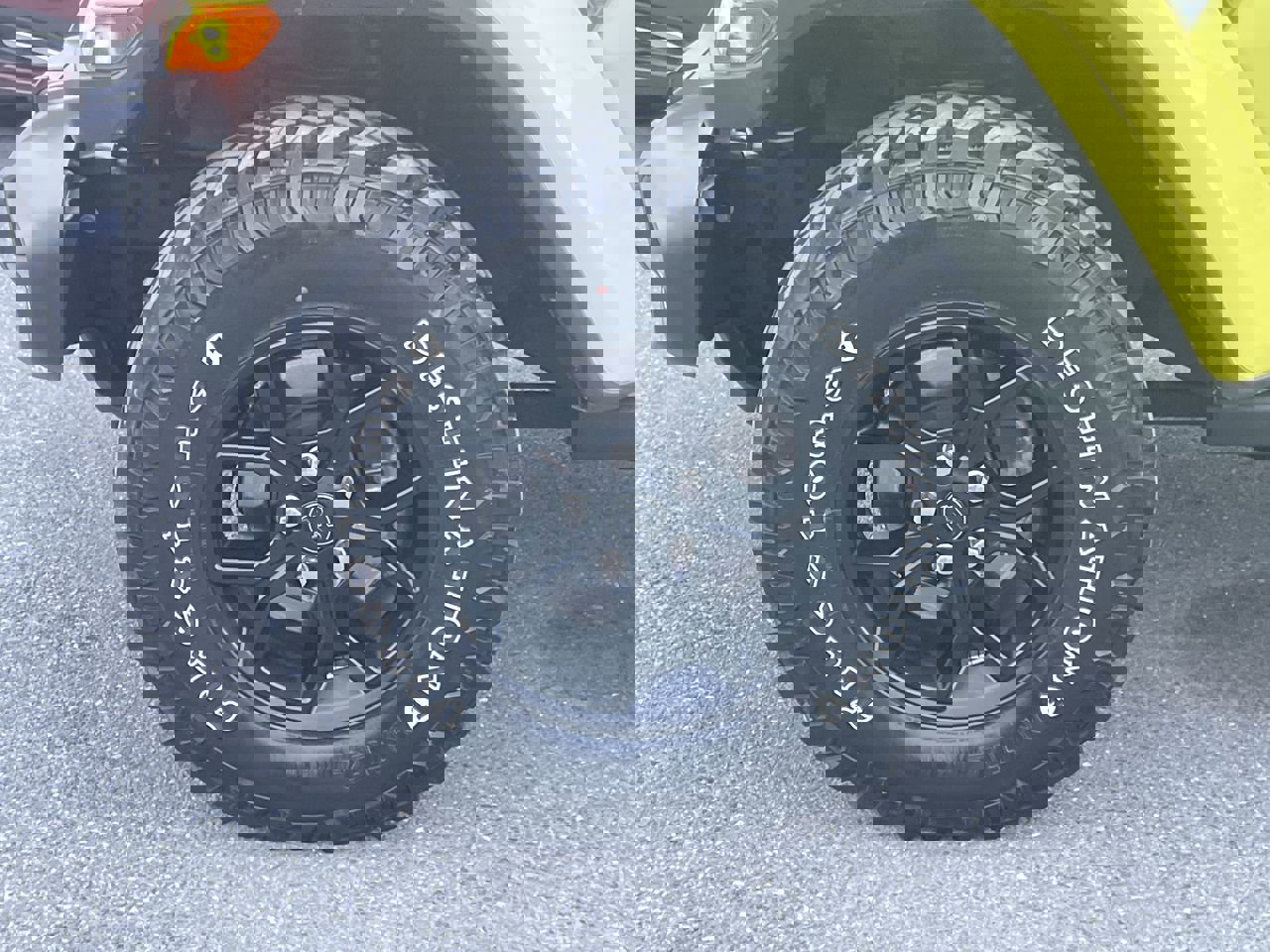 Used 2023 Jeep Gladiator Willys image 26