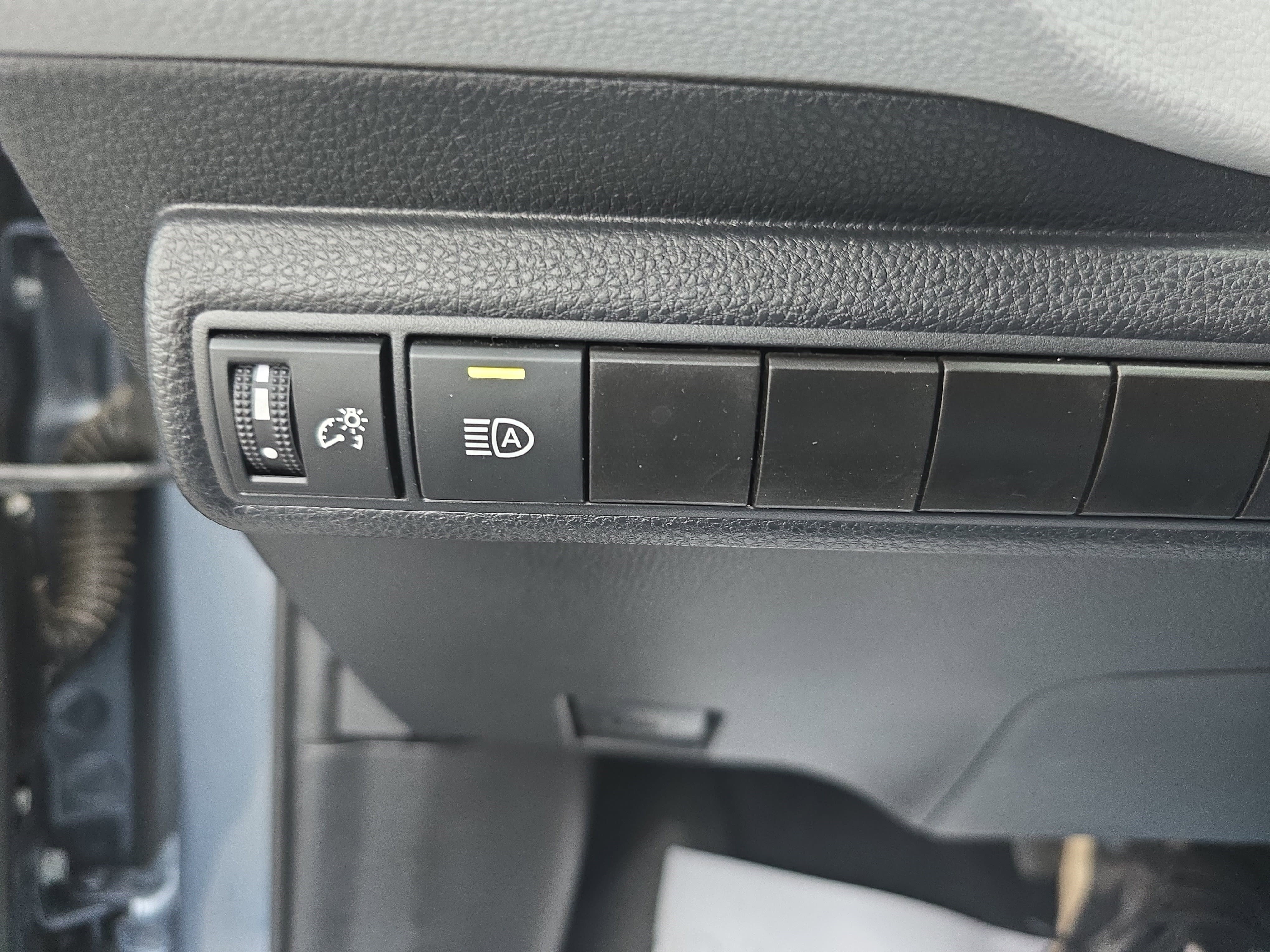 Used 2024 Toyota Corolla SE image 25