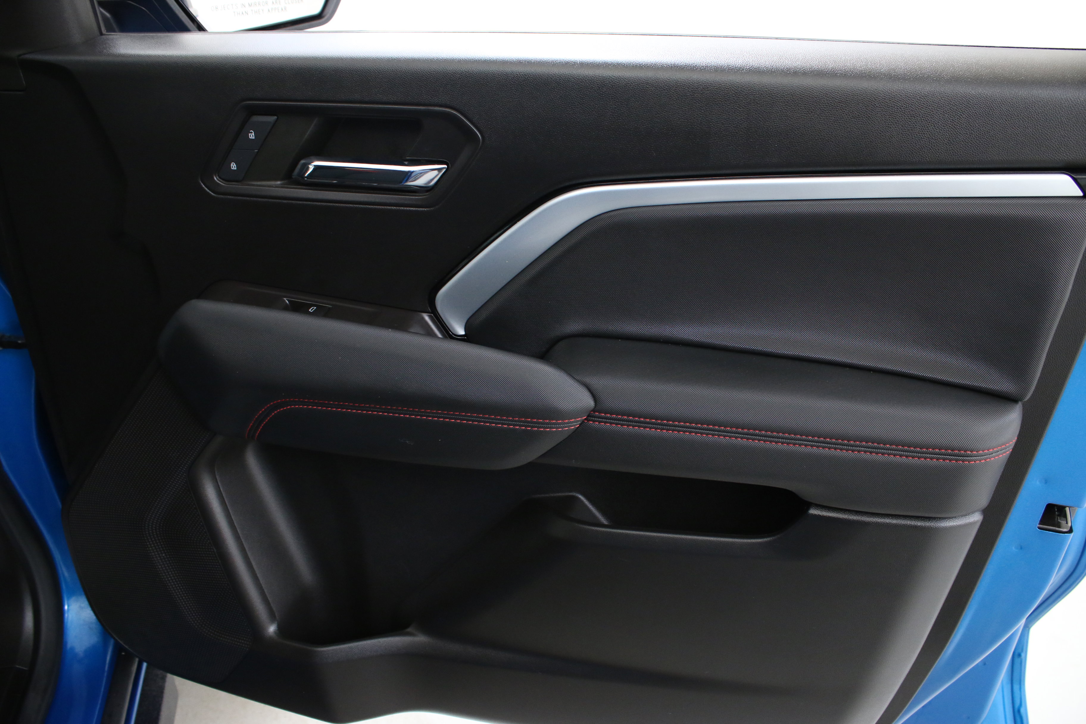 Used 2023 Chevrolet Colorado Z71 w/ Z71 Convenience Package 2 image 28